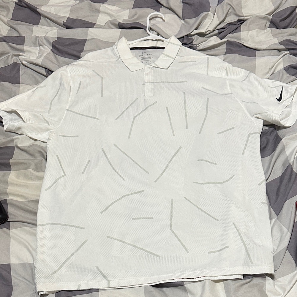 TW Nike Men's White and Gray Polo Shirt